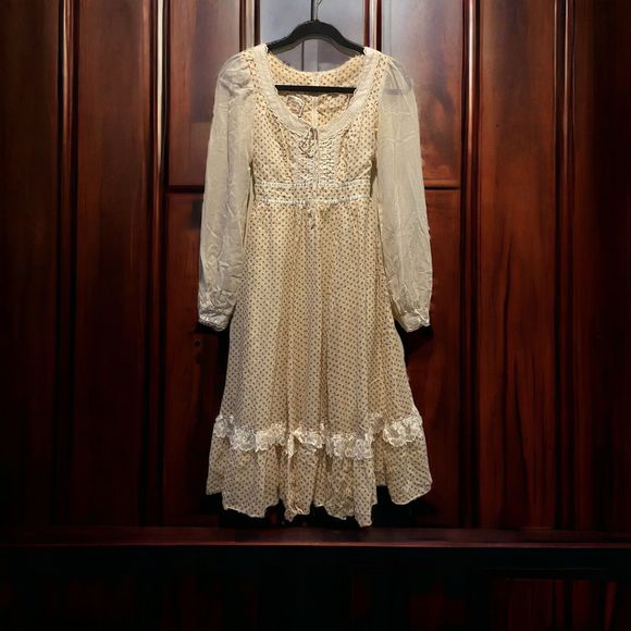 70s Gunne Sax By Jessica San Francisco Prairie Dress Cottage Core Ivory 7 RARE